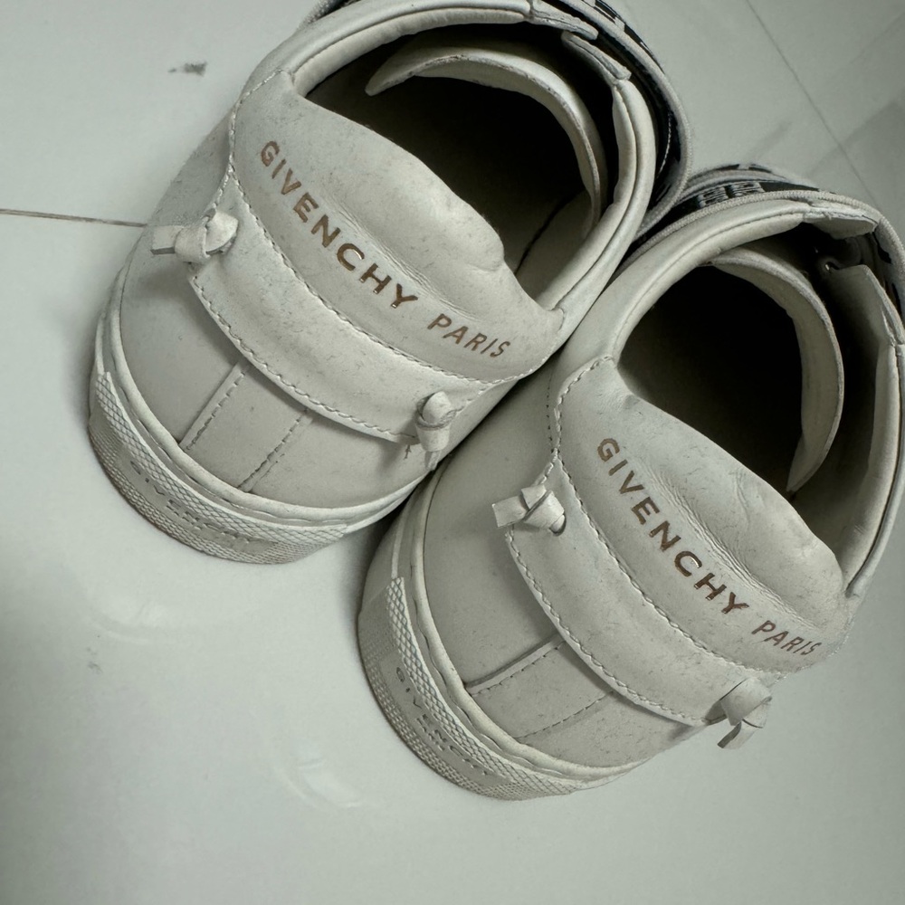 Authentic Givenchy shoes - Picture 5 of 5